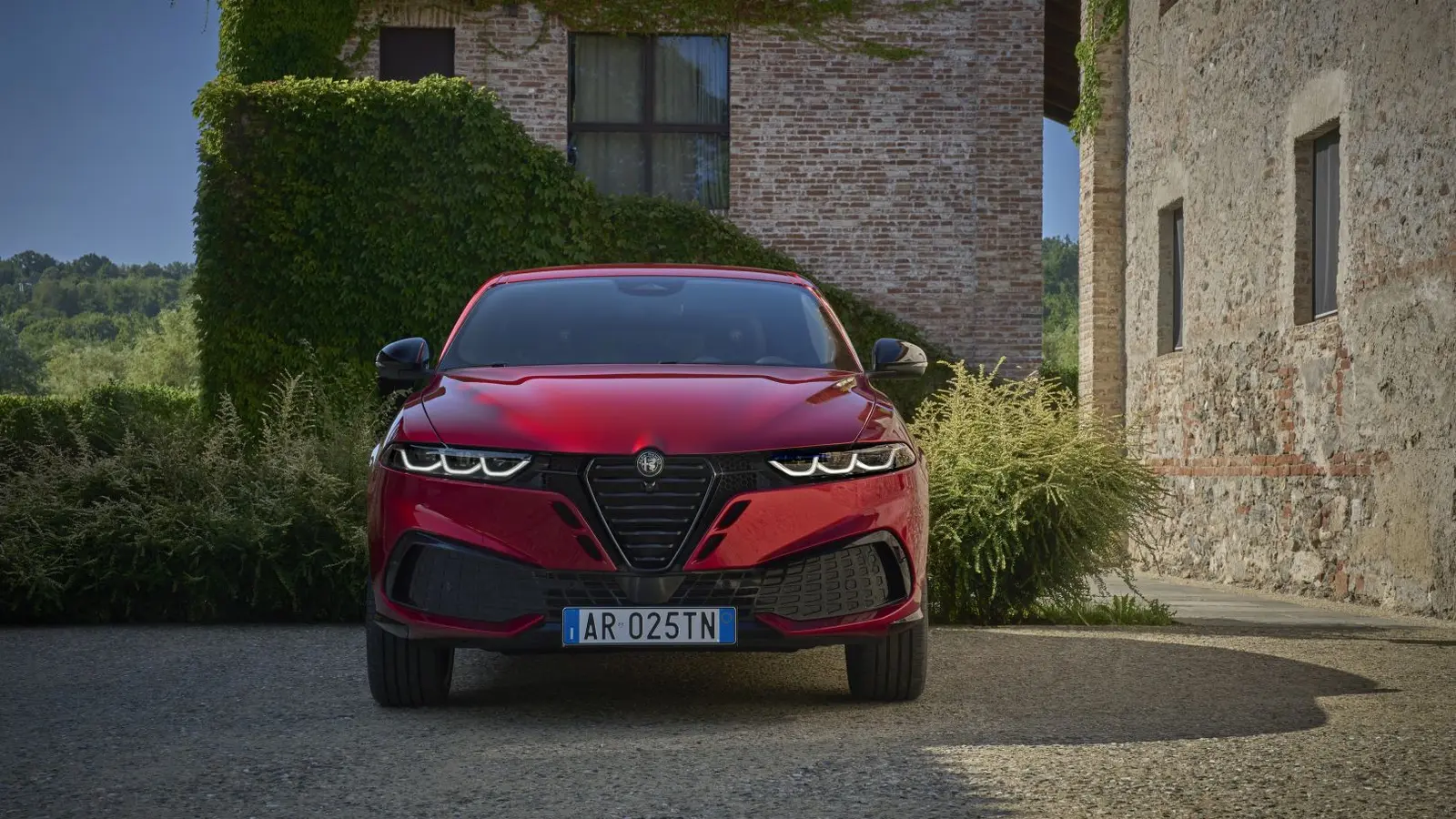 Alfa Romeo představí koncept Cuorerosso v Paříži 2026