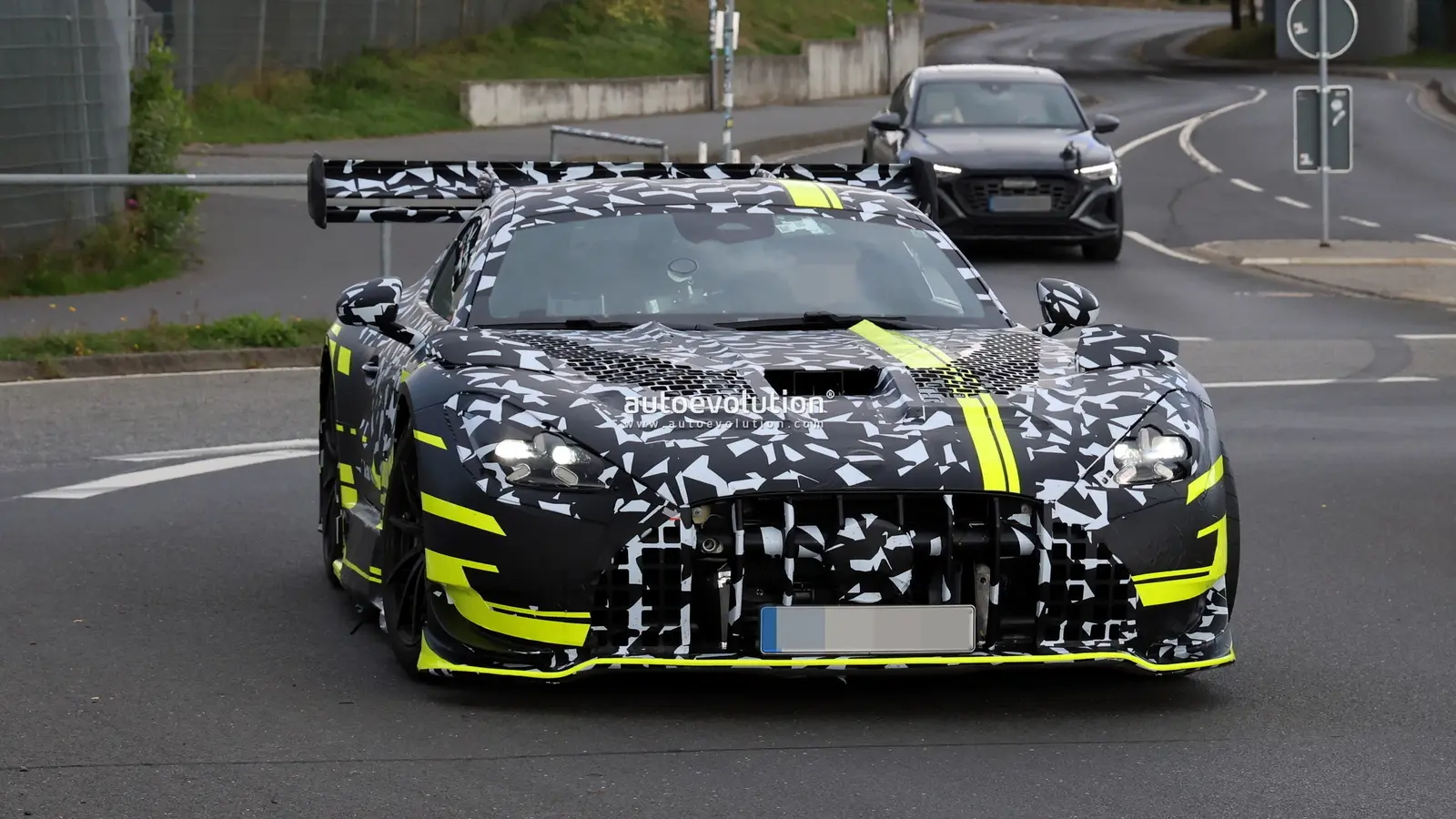 Nový Mercedes-AMG GT Black Series: dravý závodní stroj