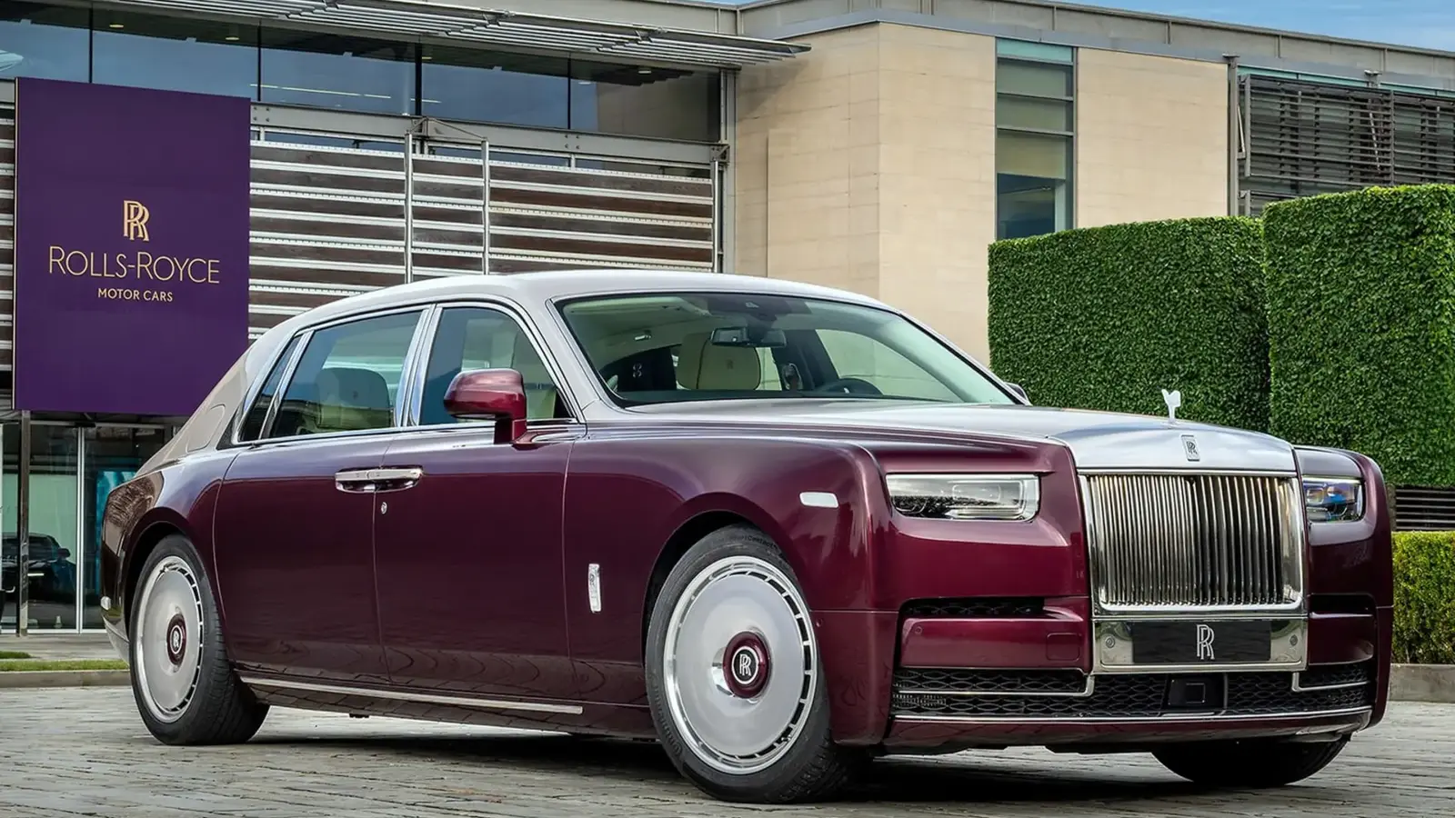 Rolls-Royce Phantom Hummingbird s perletí abalone, jedinečný