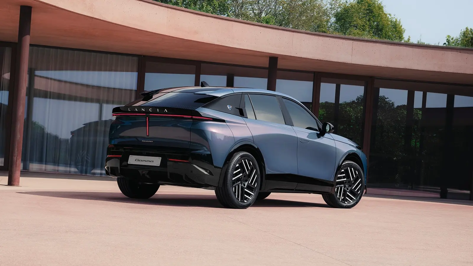 Lancia Gamma 2027: elektrická a mild-hybrid premiéra