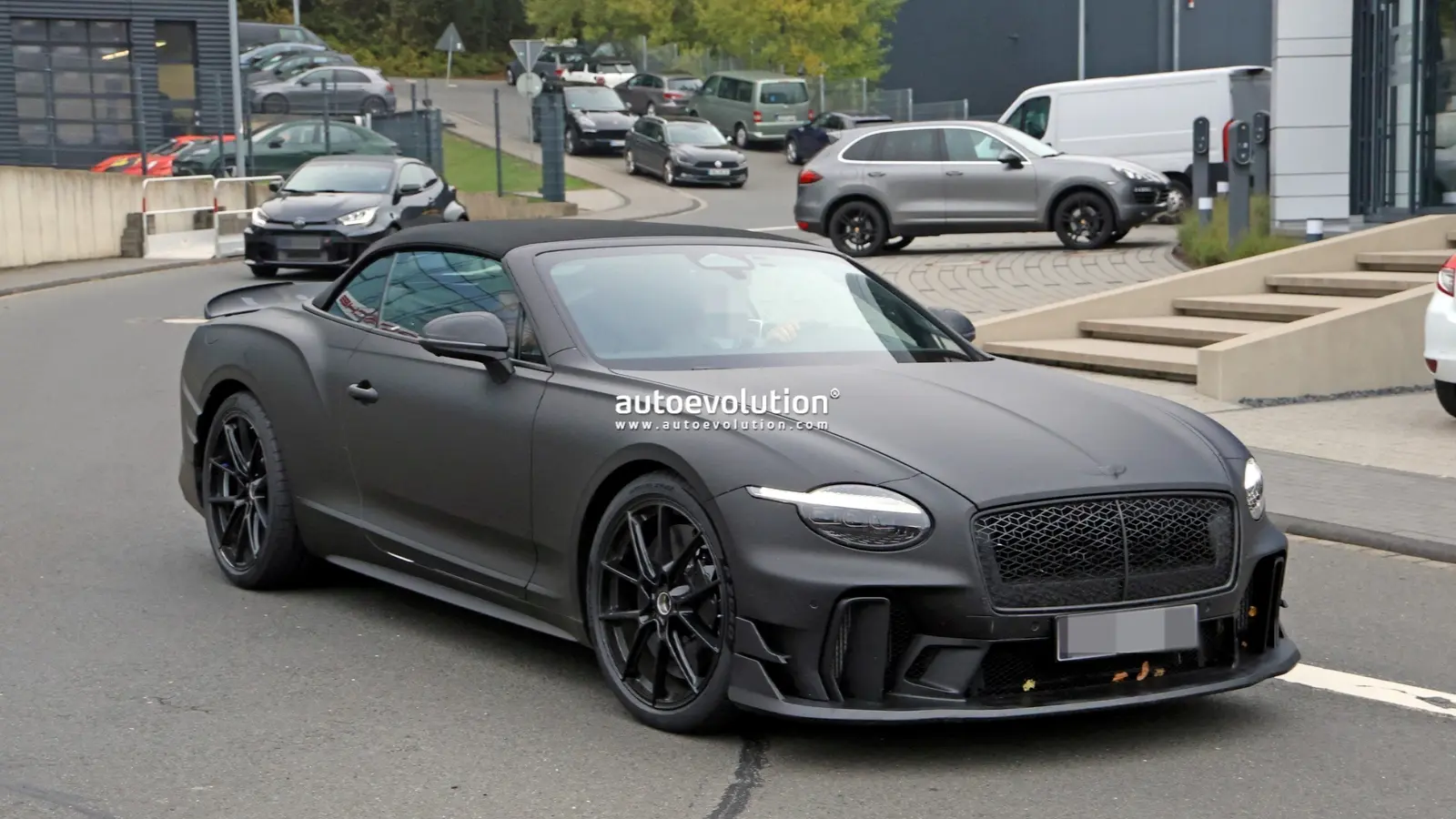 Bentley Supersports kabriolet 2028: špionážní snímky
