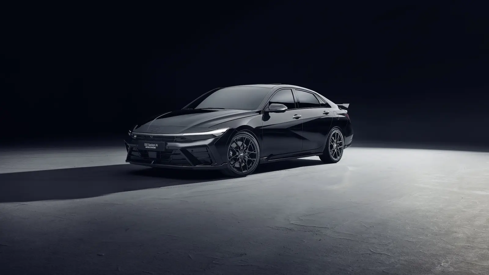 Hyundai i30 Sedan N Monochrome: limitovaná tmavá edice